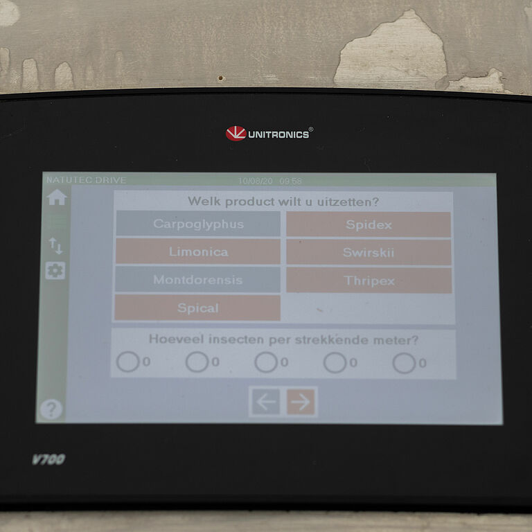 Choose the product and the amount of insects per running meter